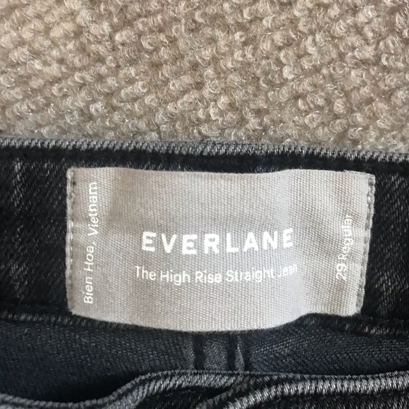 Everlane Cheeky Straight washed black Size 29 Reg - Picture 3 of 3